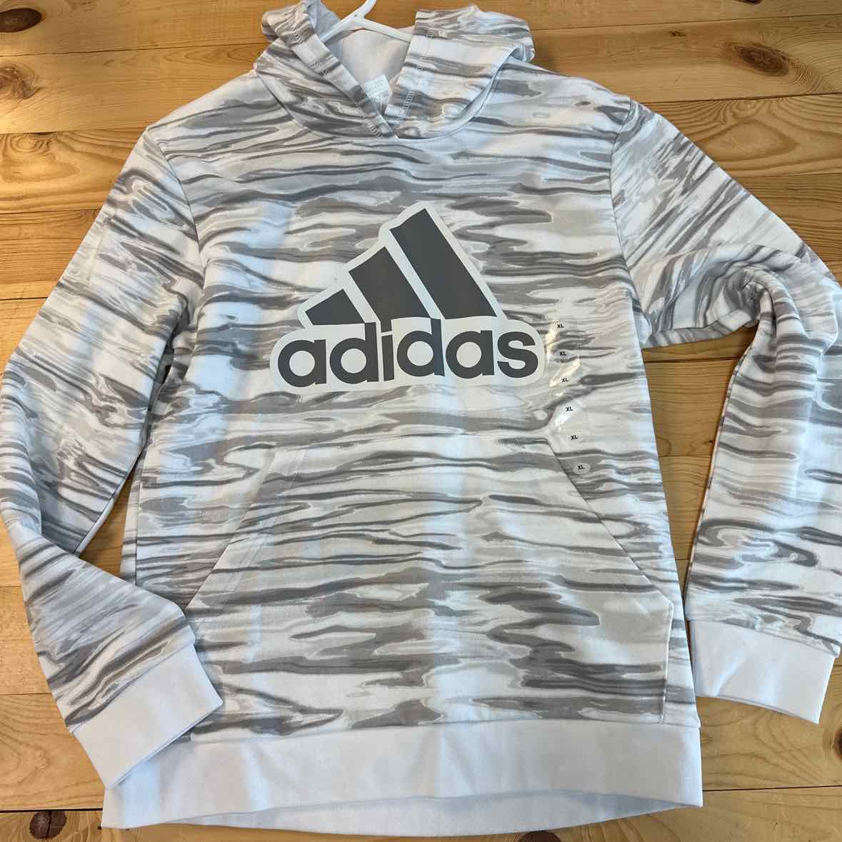 NEW! ADIDAS HOODIE XL (18/20)