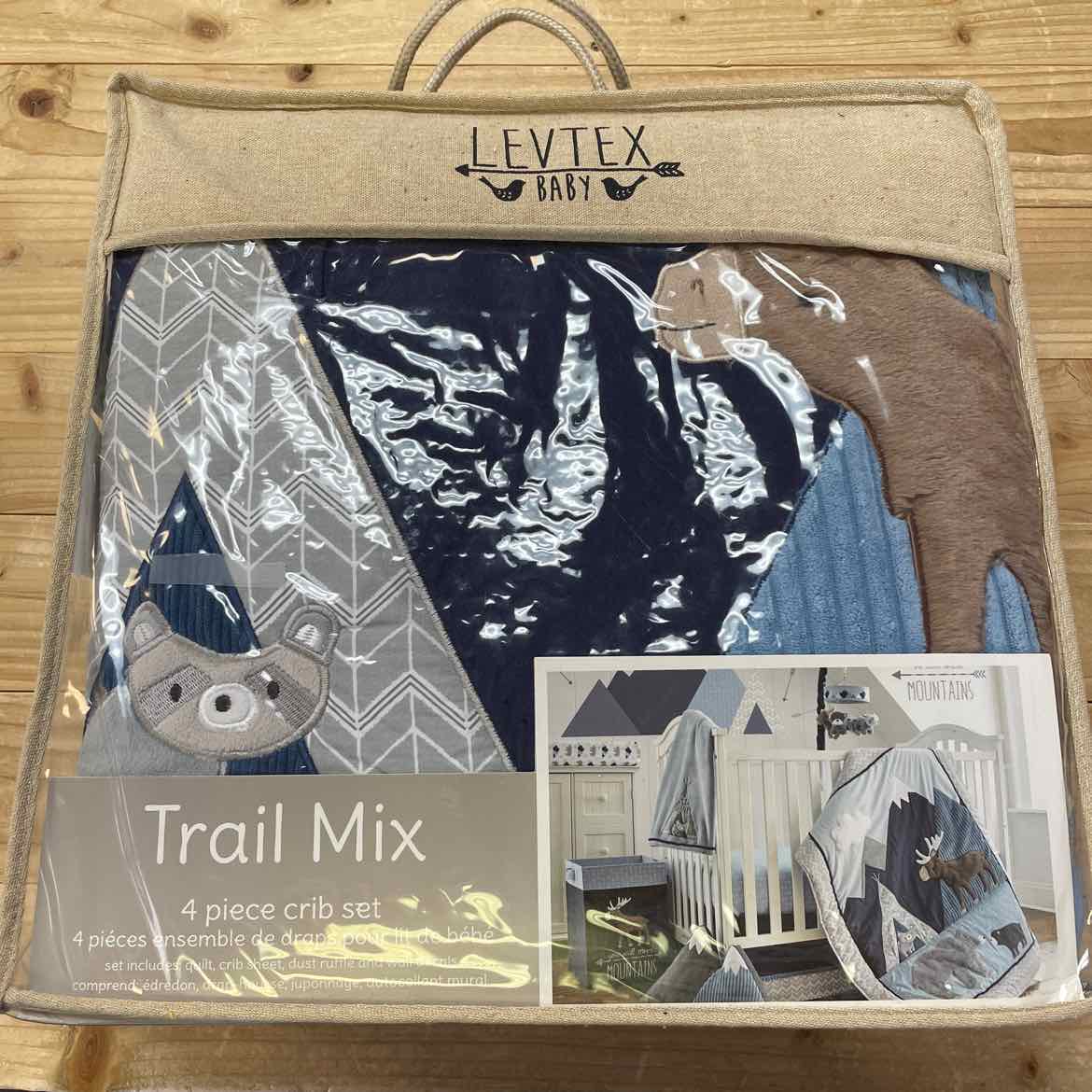 NEW! LEVTEX TRAIL MIX CRIB SET