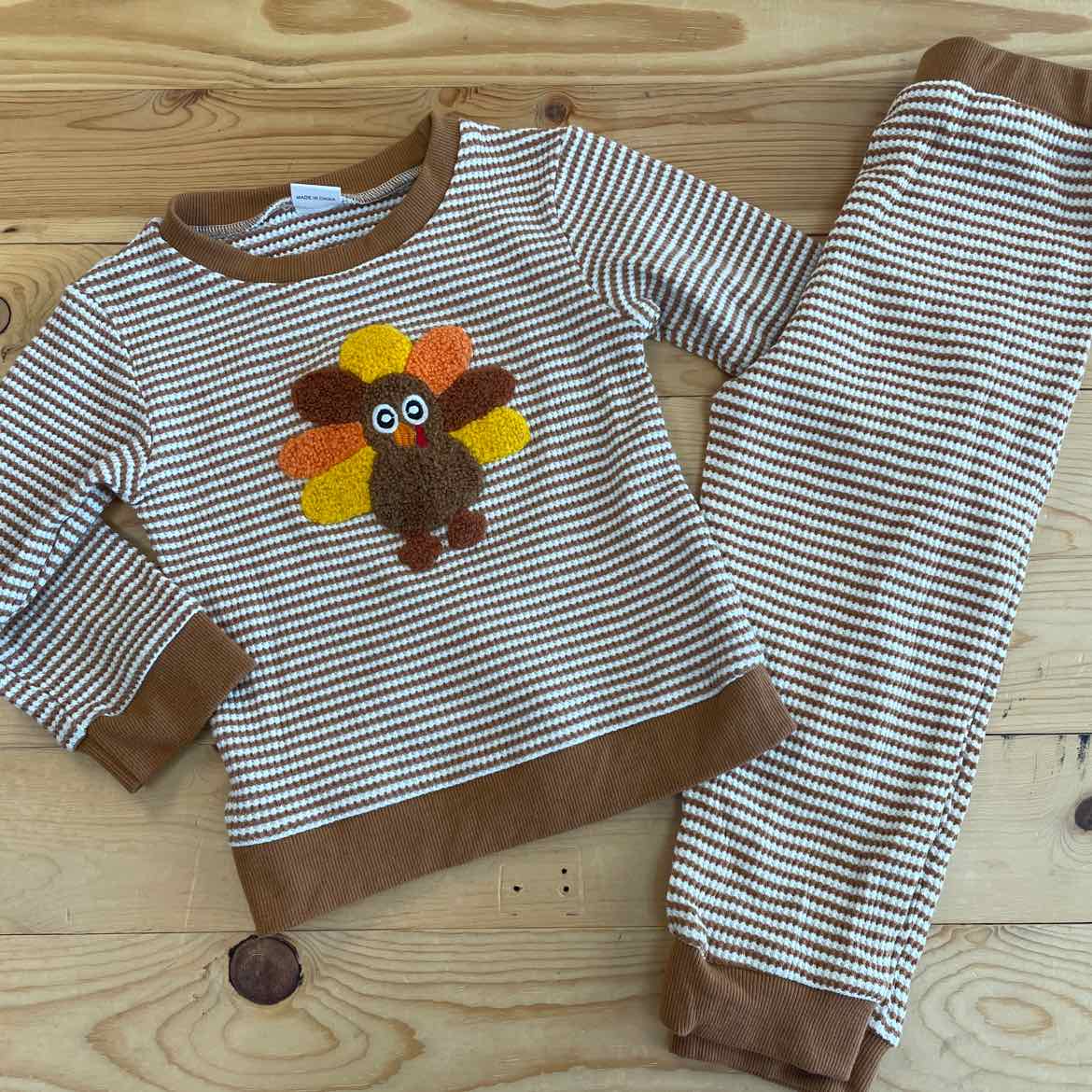 STRIPED TURKEY OUTFIT 2