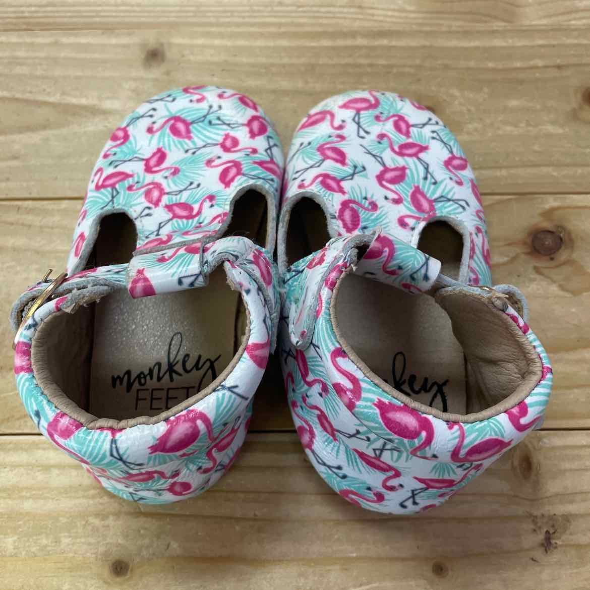 MONKEY FEET SHOES SIZE 18-24 MTHS