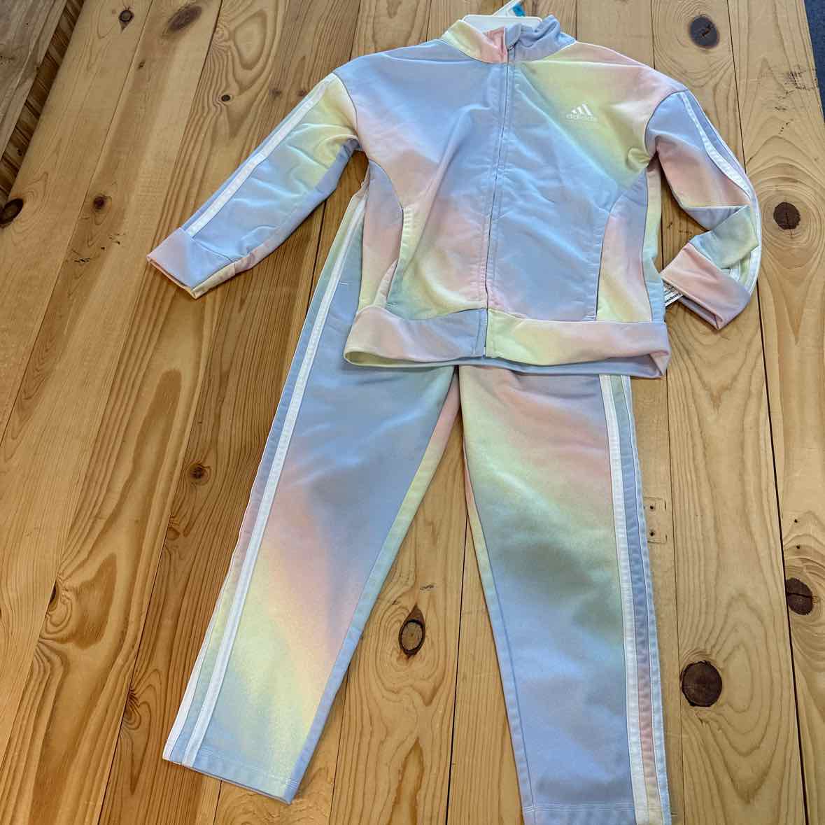 ADIDAS TRACK SUIT 5