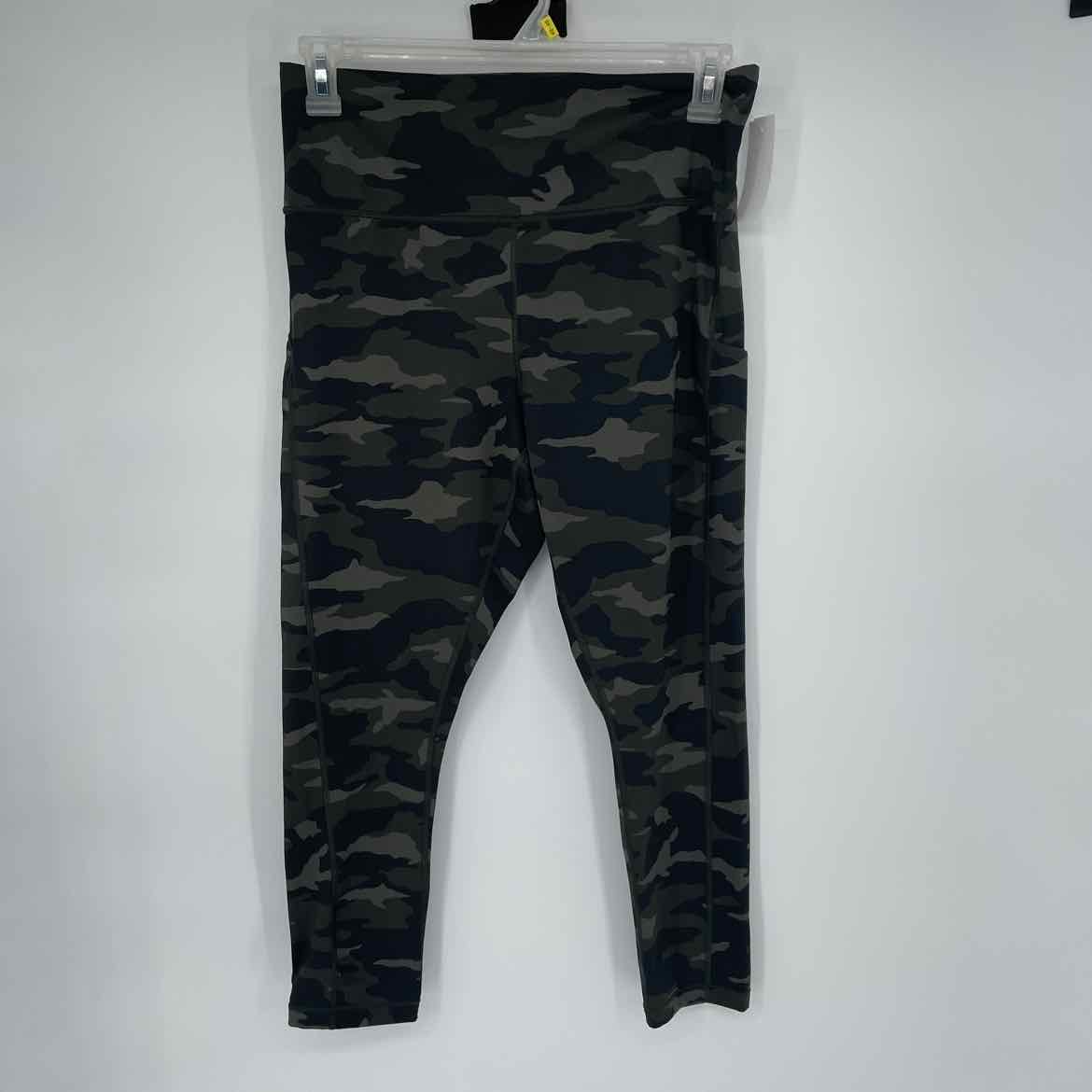 ATHLETA CAMO CROPPED LEGGINGS 1X