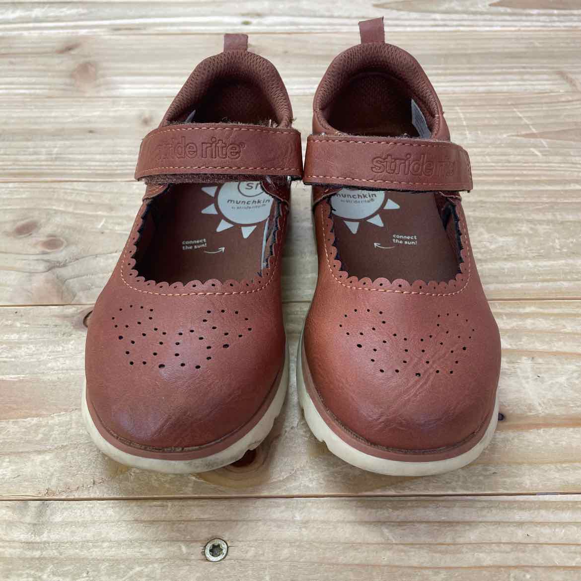 STRIDE RITE BROWN SHOES 11