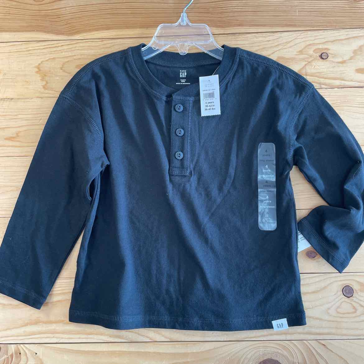 GAP BLACK HENLEY SHIRT 4