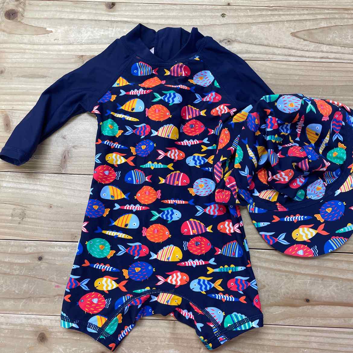 SWIM SET WITH HAT 3-6 MOS