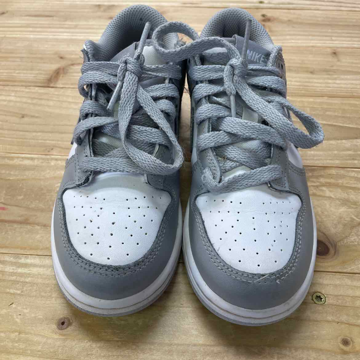 NIKE SHOES 1Y