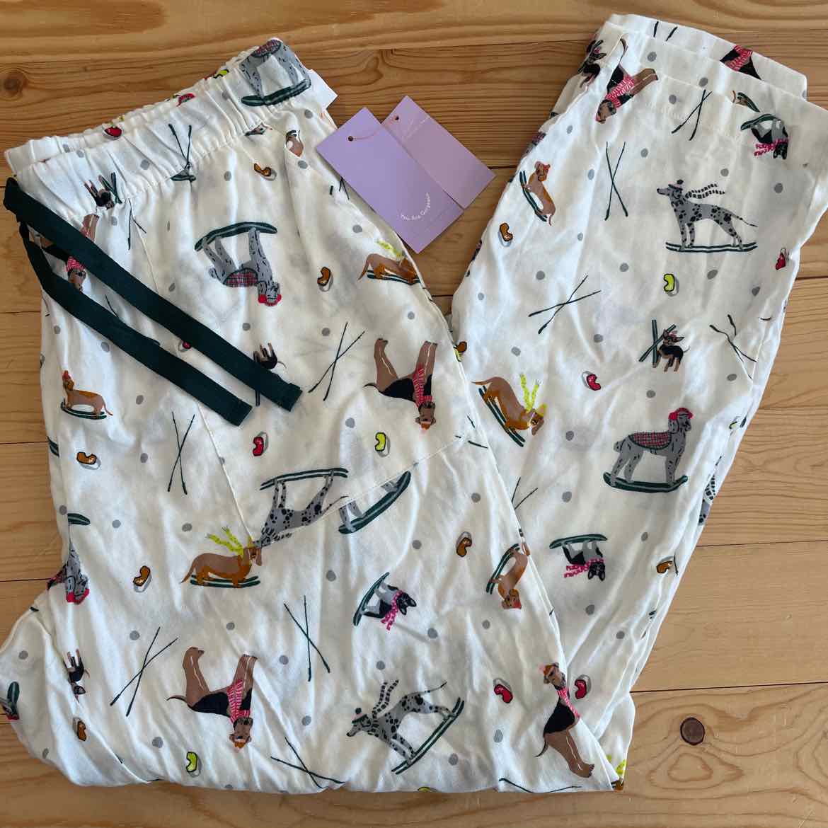 NEW! CHRISTMAS PAJAMAS PANTS M WOMENS