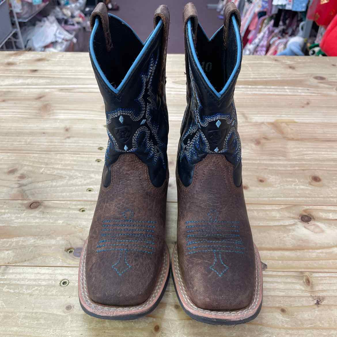 ARIAT WIGGLE ROOM FIT SYSTEM BOOTS 10