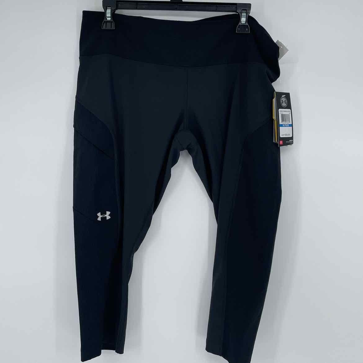 NEW! UNDER ARMOUR CROPPED LEGGINGS XL