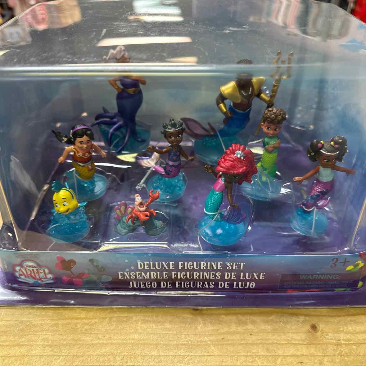 NEW! DISNEY JUNIOR ARIEL DELUXE FUGURINE SET