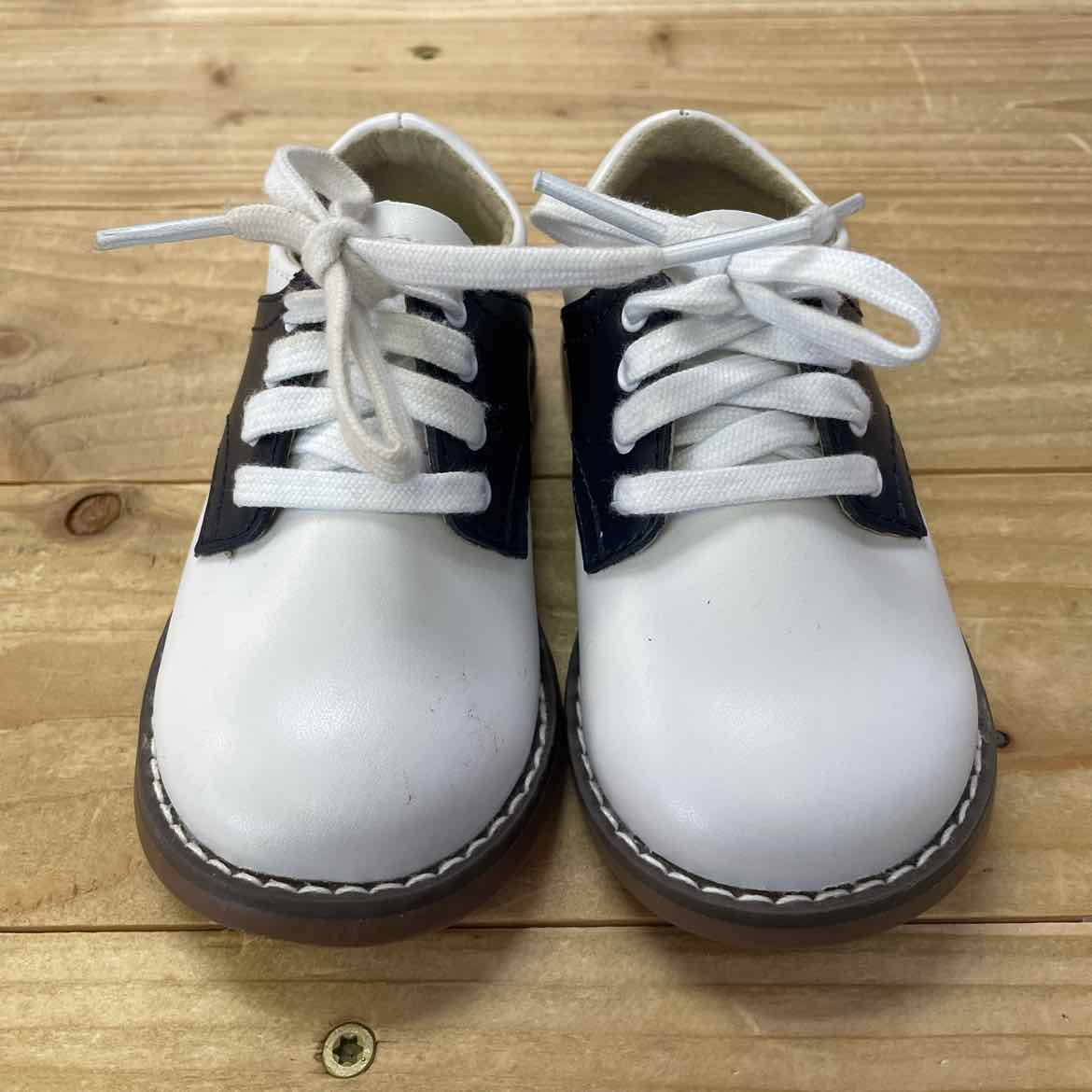 FOOTMATES NAVY/WHITE SHOES 4.5