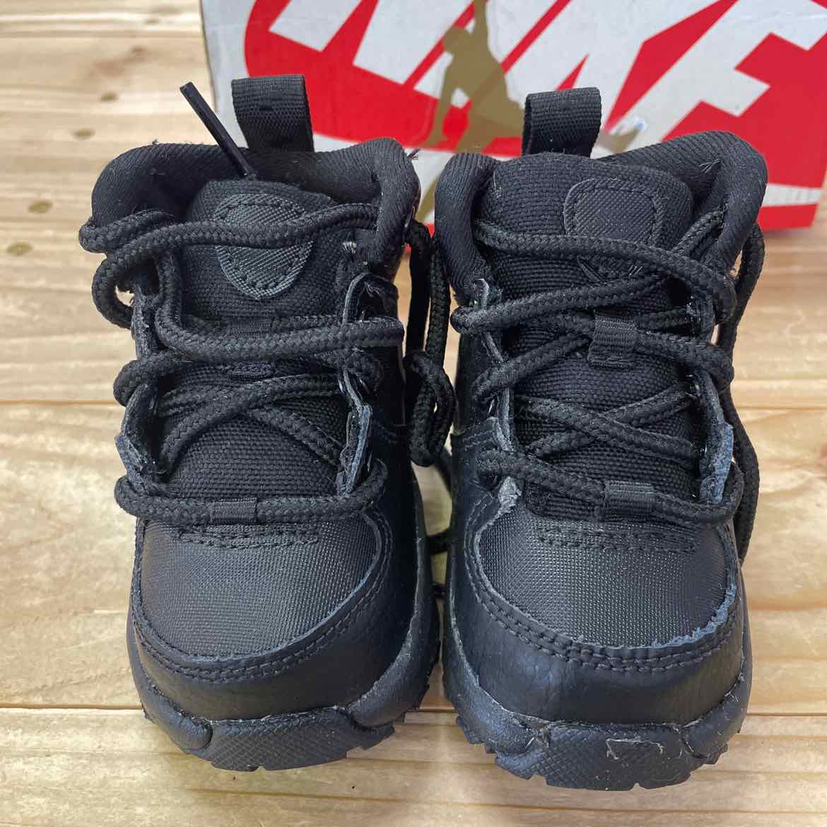 NEW! NIKE JORDAN BLACK SHOES 2 INFANT