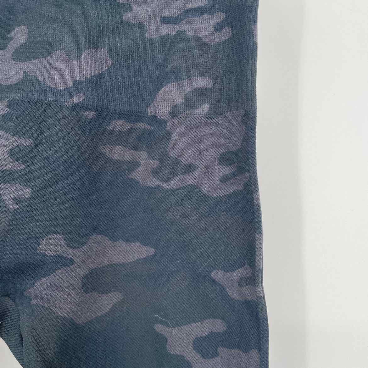 SPANX CAMO LEGGINGS XS