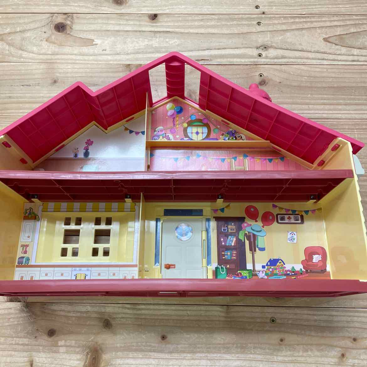 BLUEY CELEBRATION HOME PLAYSET