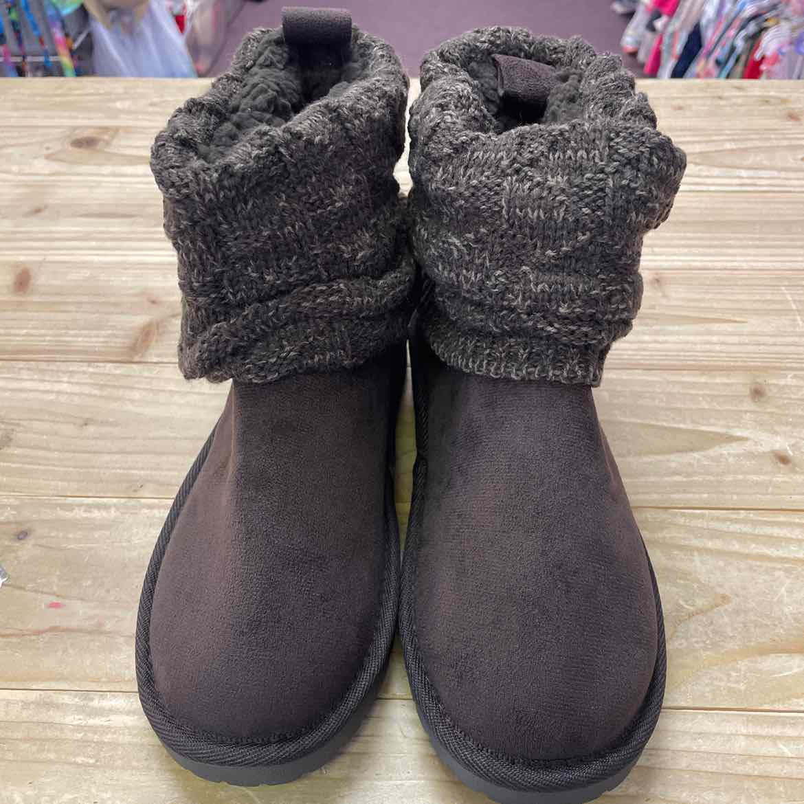 NEW! MUK LUKS BROWN BOOTS 6