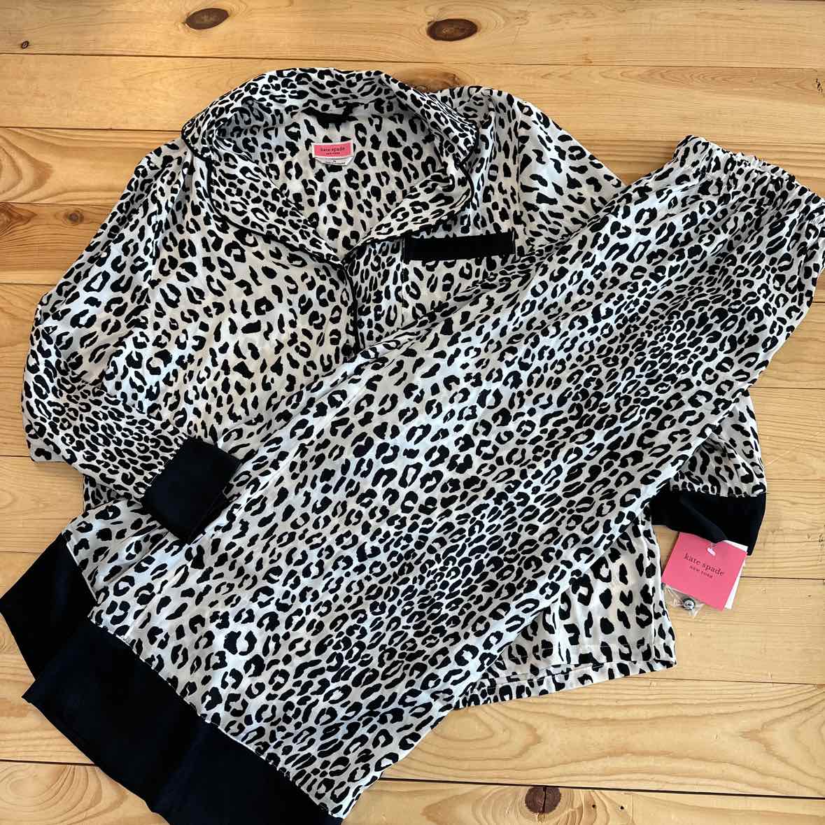 NEW! KATE SPADE M
