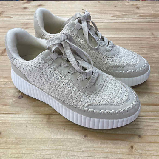 DOLCE VITA SHOES 7.5
