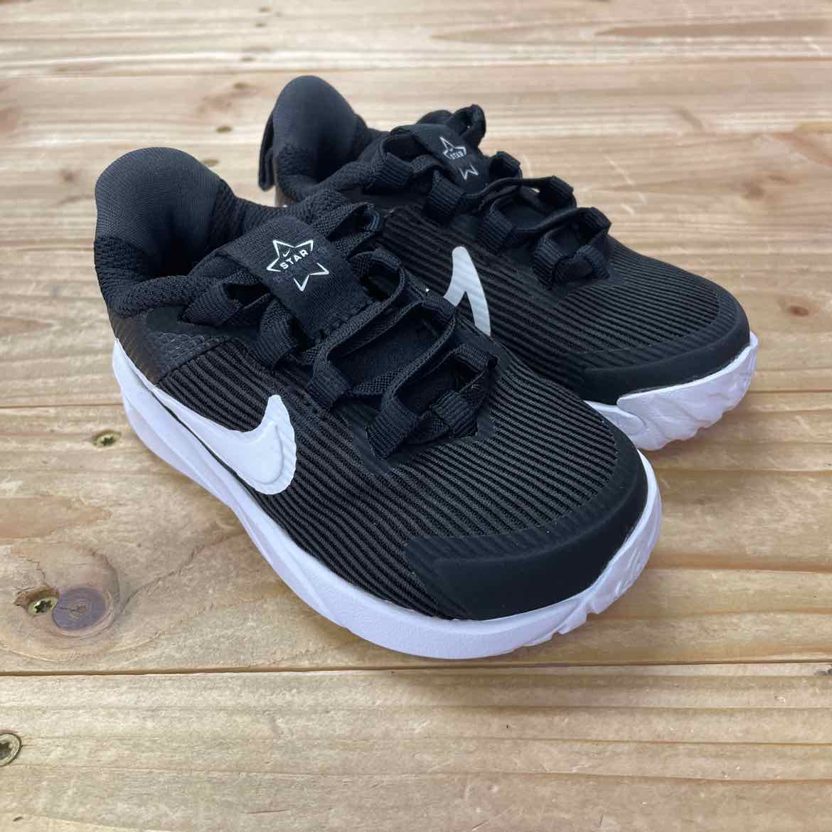 NIKE BLACK TENNIS SHOES 6 INFANT