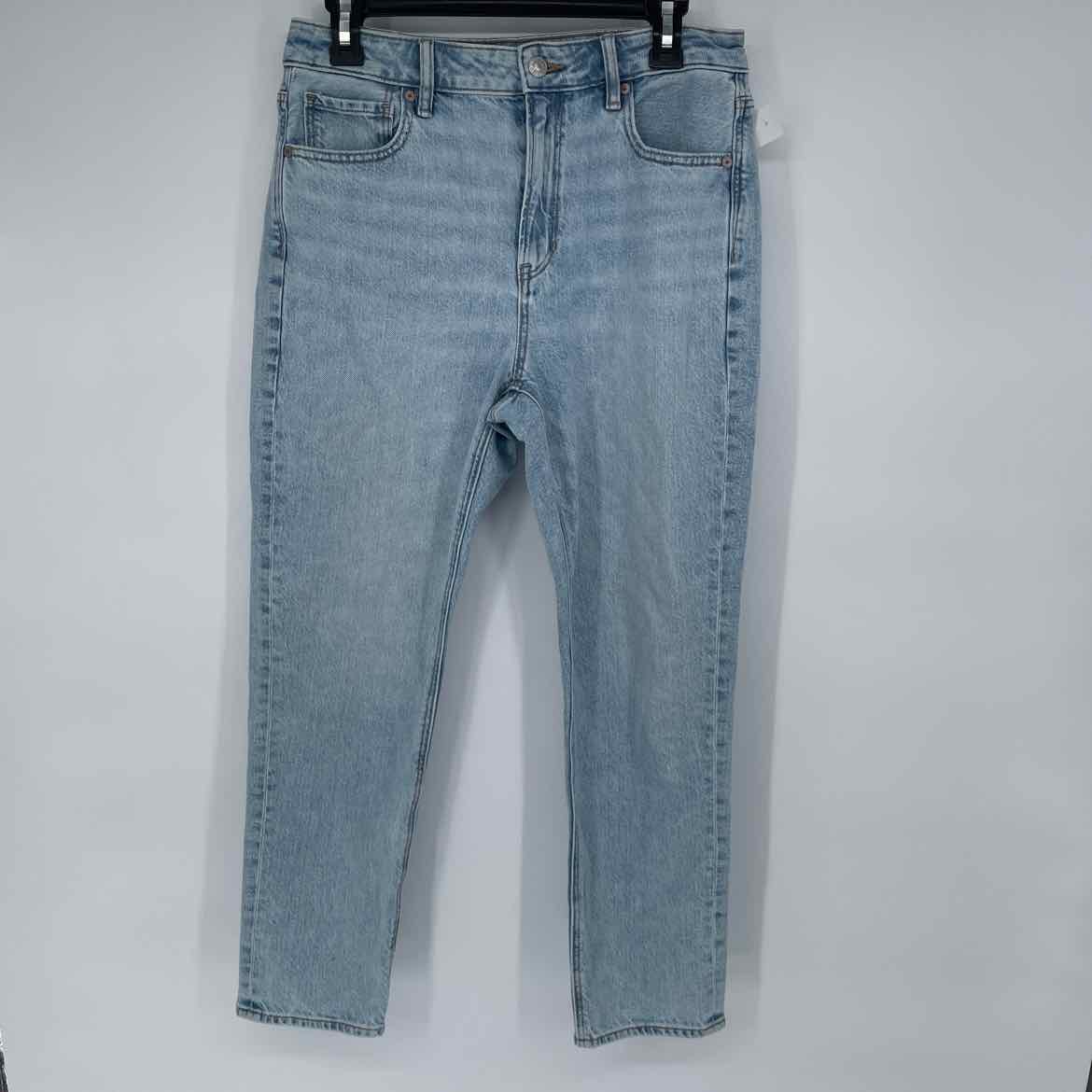 AMERICAN EAGLE MOM JEANS 6S