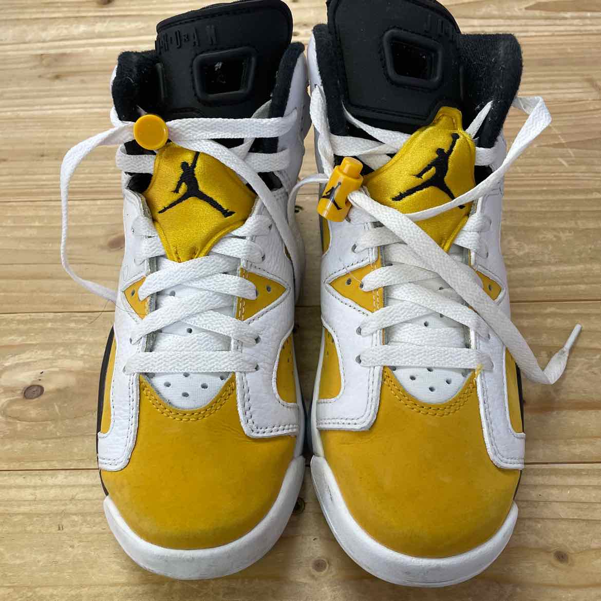 NIKE AIR JORDAN 6  RETRO HIGH 4.5 WHITE/MUSTARD SUEDE