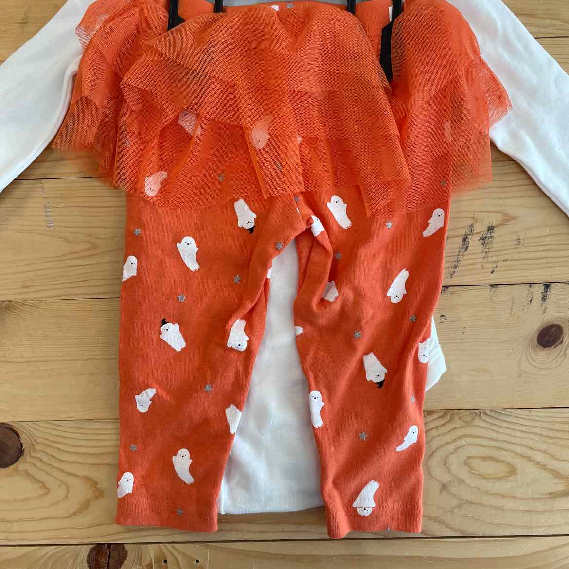 NEW! CARTERS HALLOWEEN OUTFIT 6 MOS