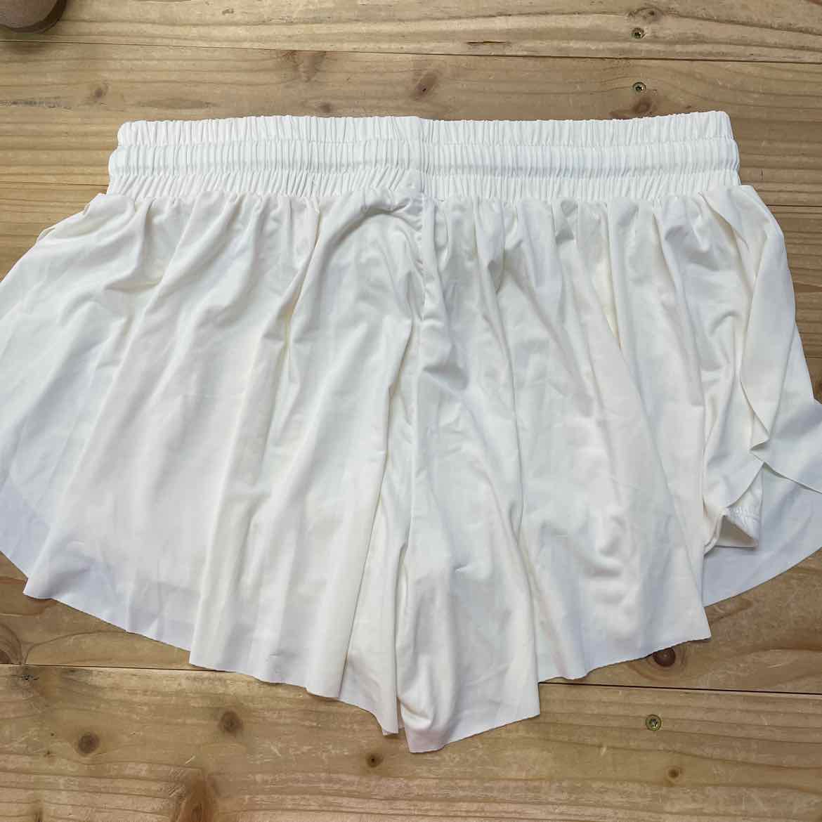 NEW! OCEAN BLUE SHORTS M