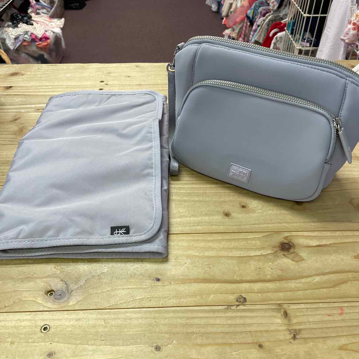 FRESHLY PICKED DIAPER BAG/WRISTLET