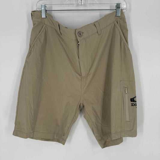 KHAKI SHORTS
