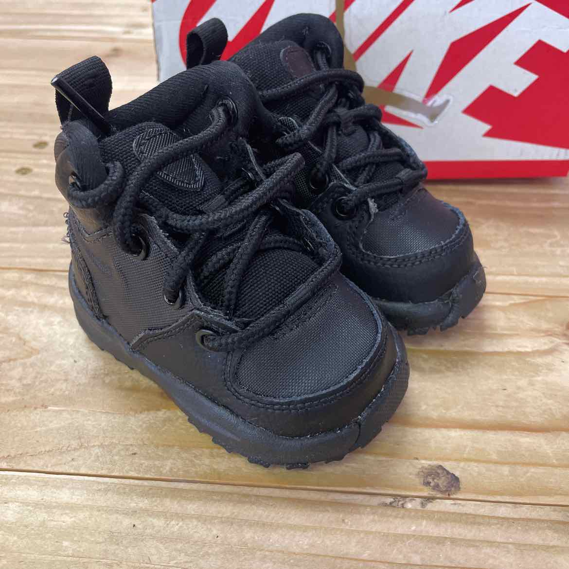 NEW! NIKE JORDAN BLACK  SHOES 2 INFANT