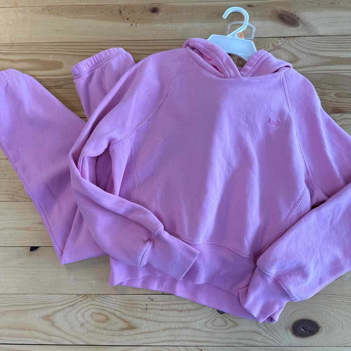 ABERCROMBIE PINK JOGGER SET 11/12