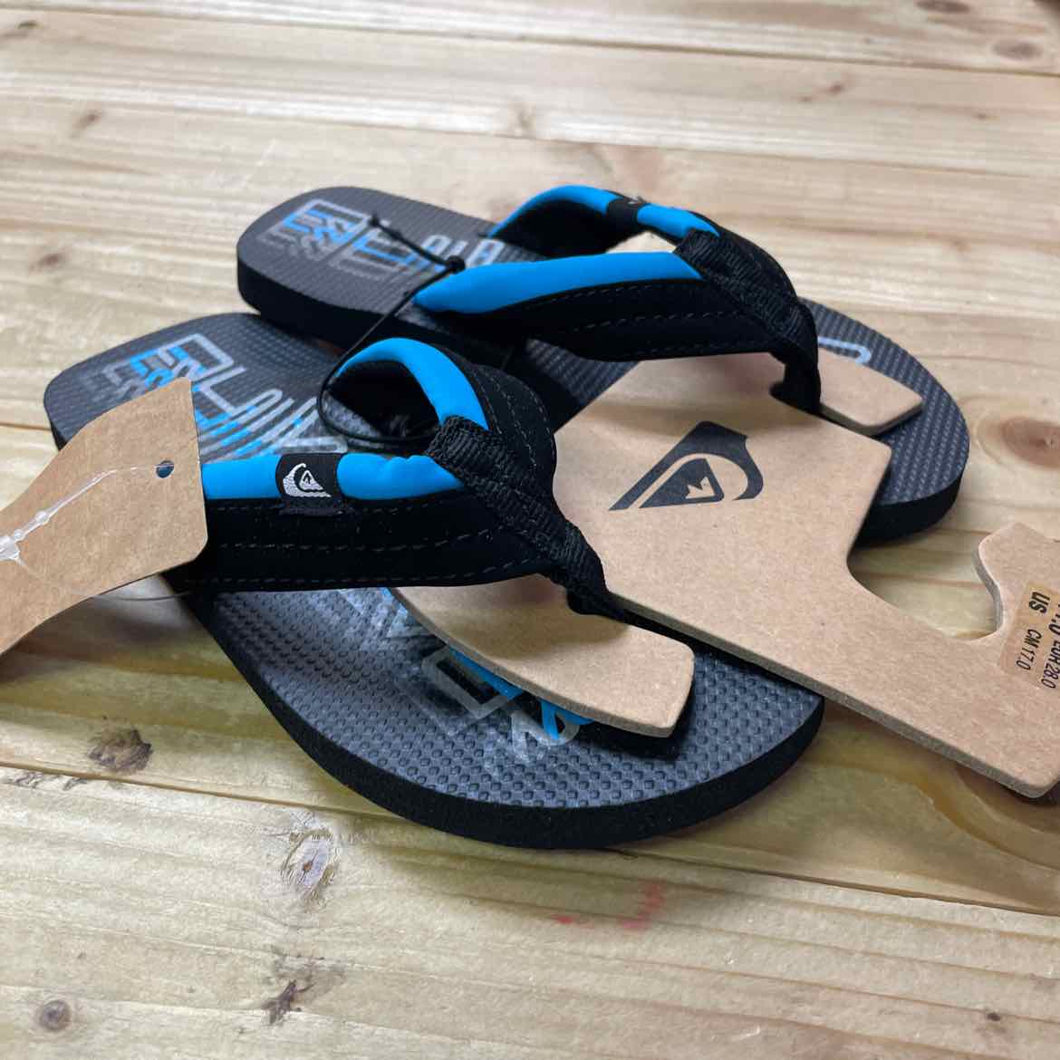 NEW! QUIKSILVER FLIP FLOPS 11