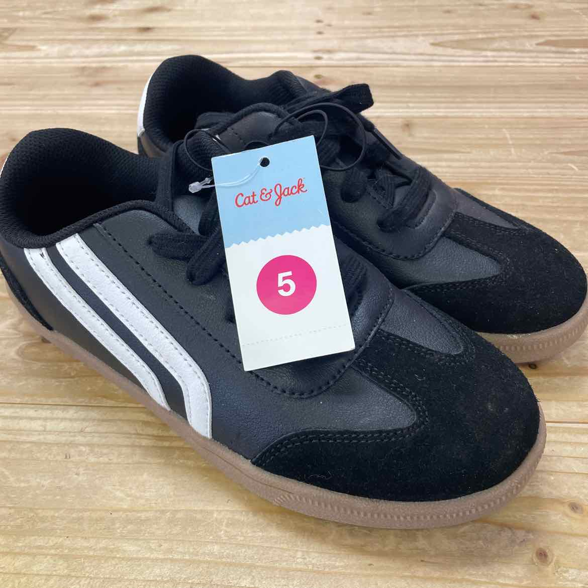 NEW! CAT JACK SHOES 5