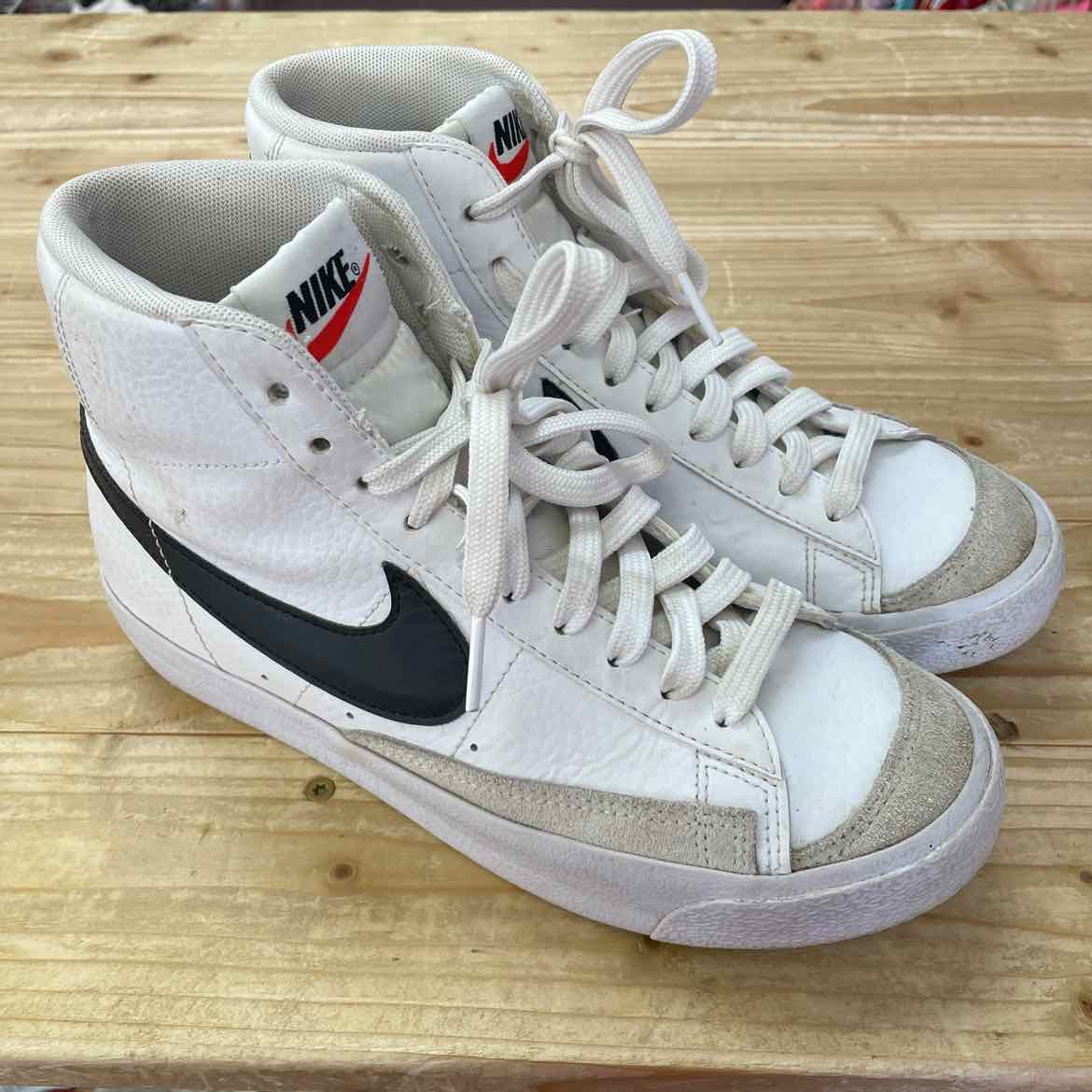 NIKE BLAZERS 5Y