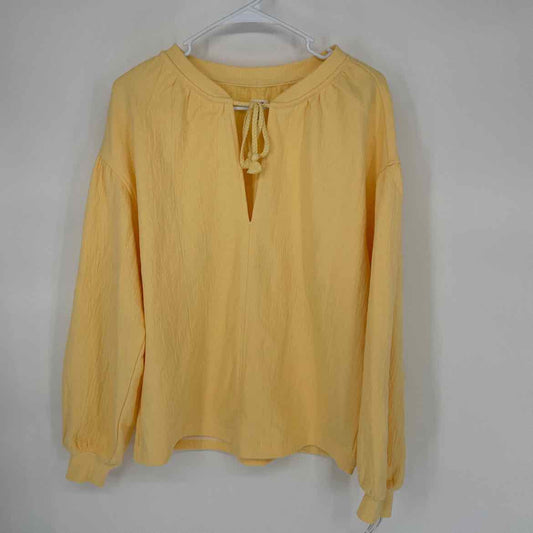 AERIE YELLOW PULLOVER XXS