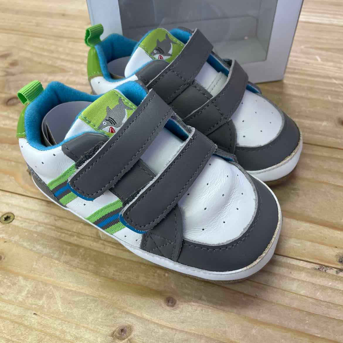 NEW! ROBEEZ SHARK SHOES 18-24 MOS