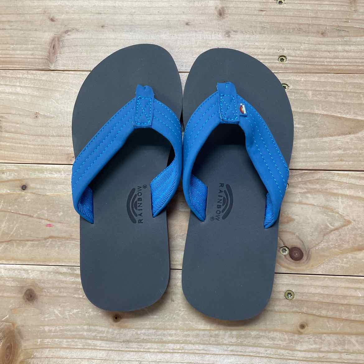 RAINBOW FLIP FLOPS 2/3