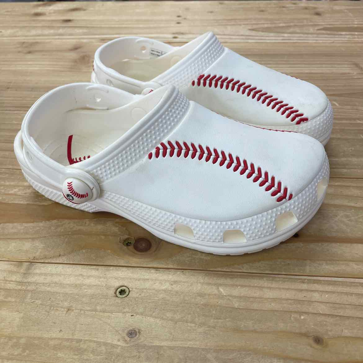 CROCS 13