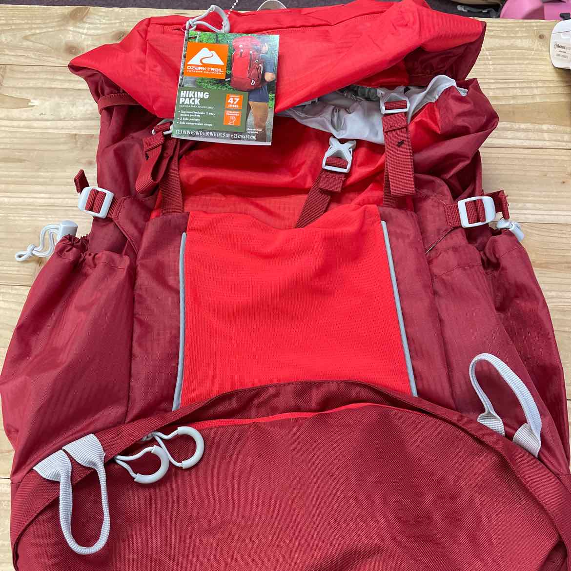 NEW! OZARK TRAIL HIKING BACKPACK