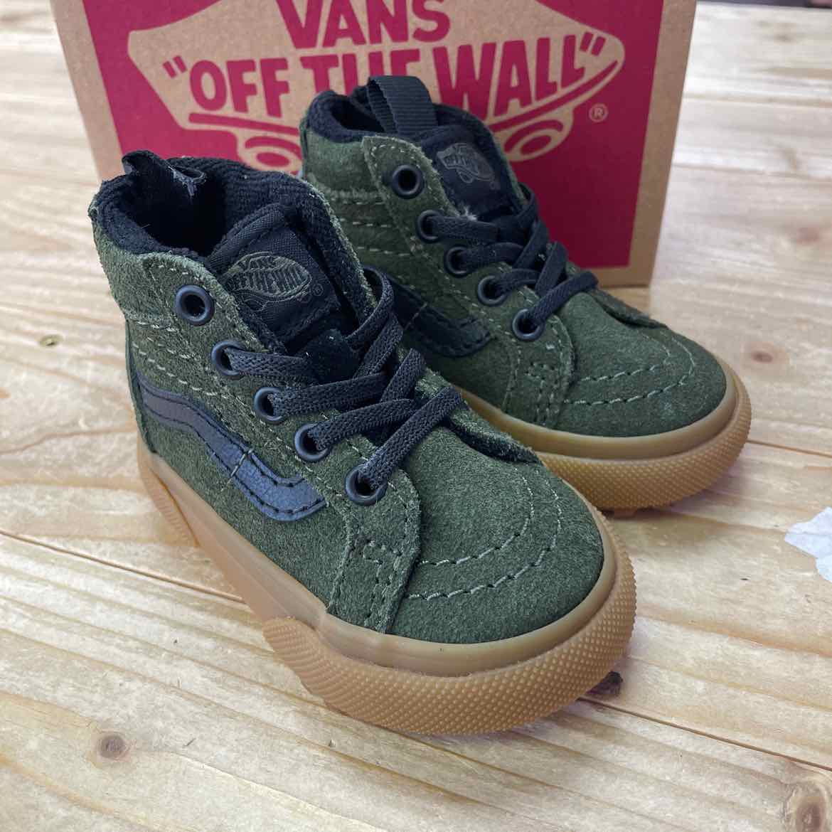 NEW! VANS SHOES 2.5 INFANT