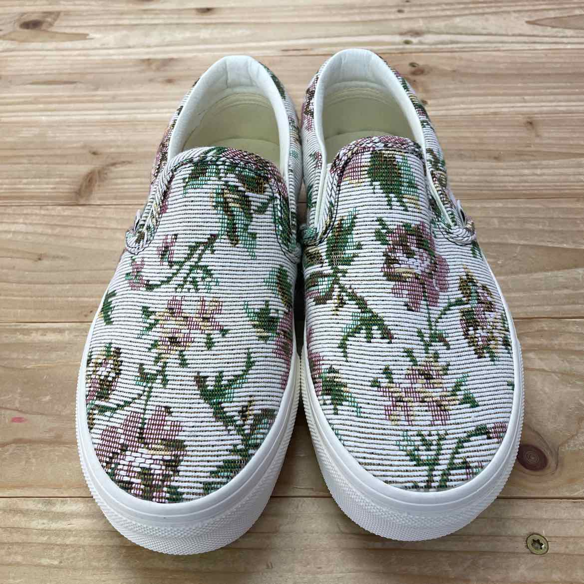 VANS SLIP ON SHOES 5.5