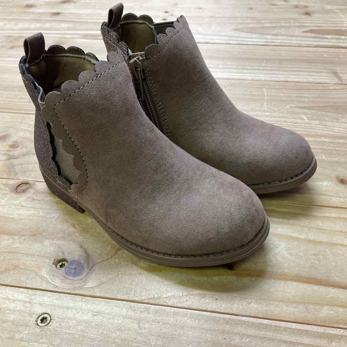 NEW! BROWN BOOTIES 9
