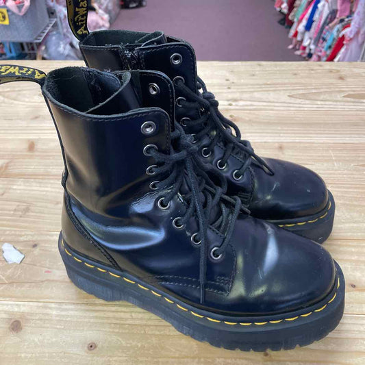 DOC MARTEN BLACK BOOTS 7