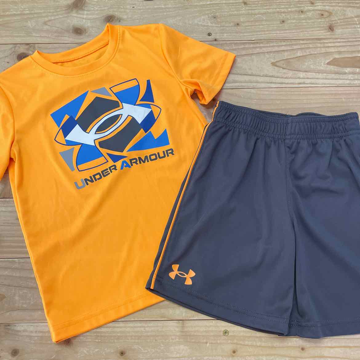 UNDER ARMOUR OUTFIT 5