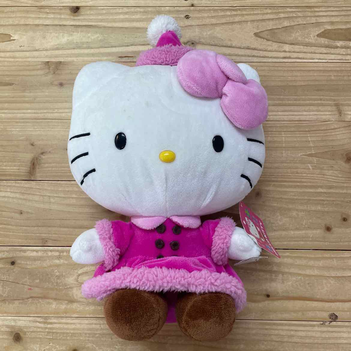 NEW! HELLO KITTY SANTA PLUSH