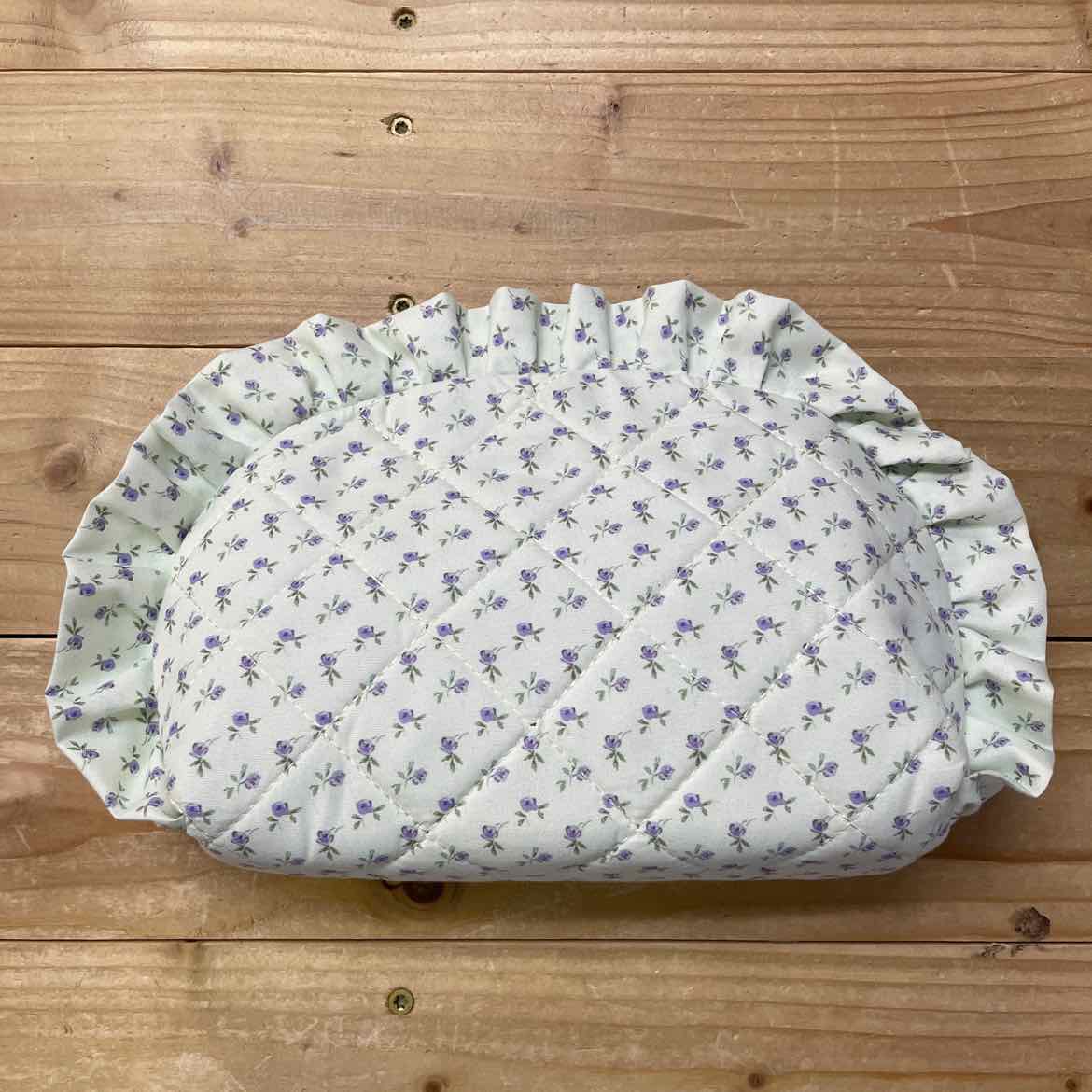 NEW! THE VINTAGE COSMETIC CO QUILTED COSMETIC BAG