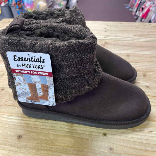 NEW! MUK LUKS BROWN BOOTS 6