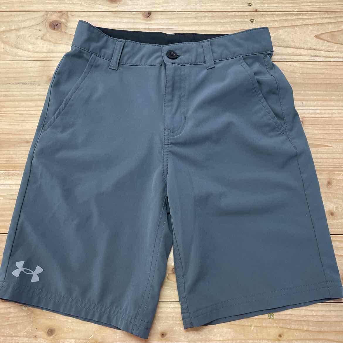 UNDER ARMOUR GRAY SHORTS 8