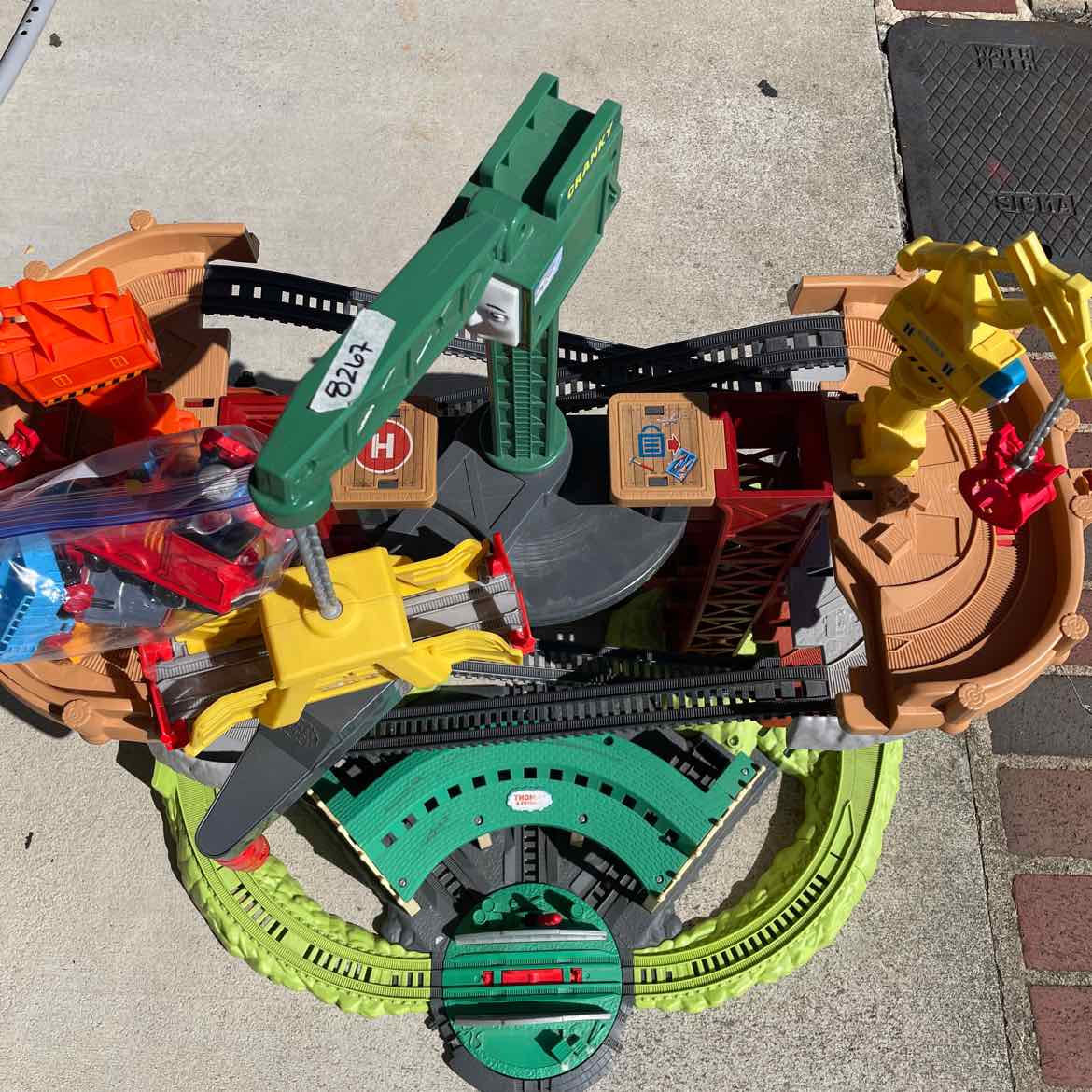 THOMAS TRAINS CRANES SUPER TOWER