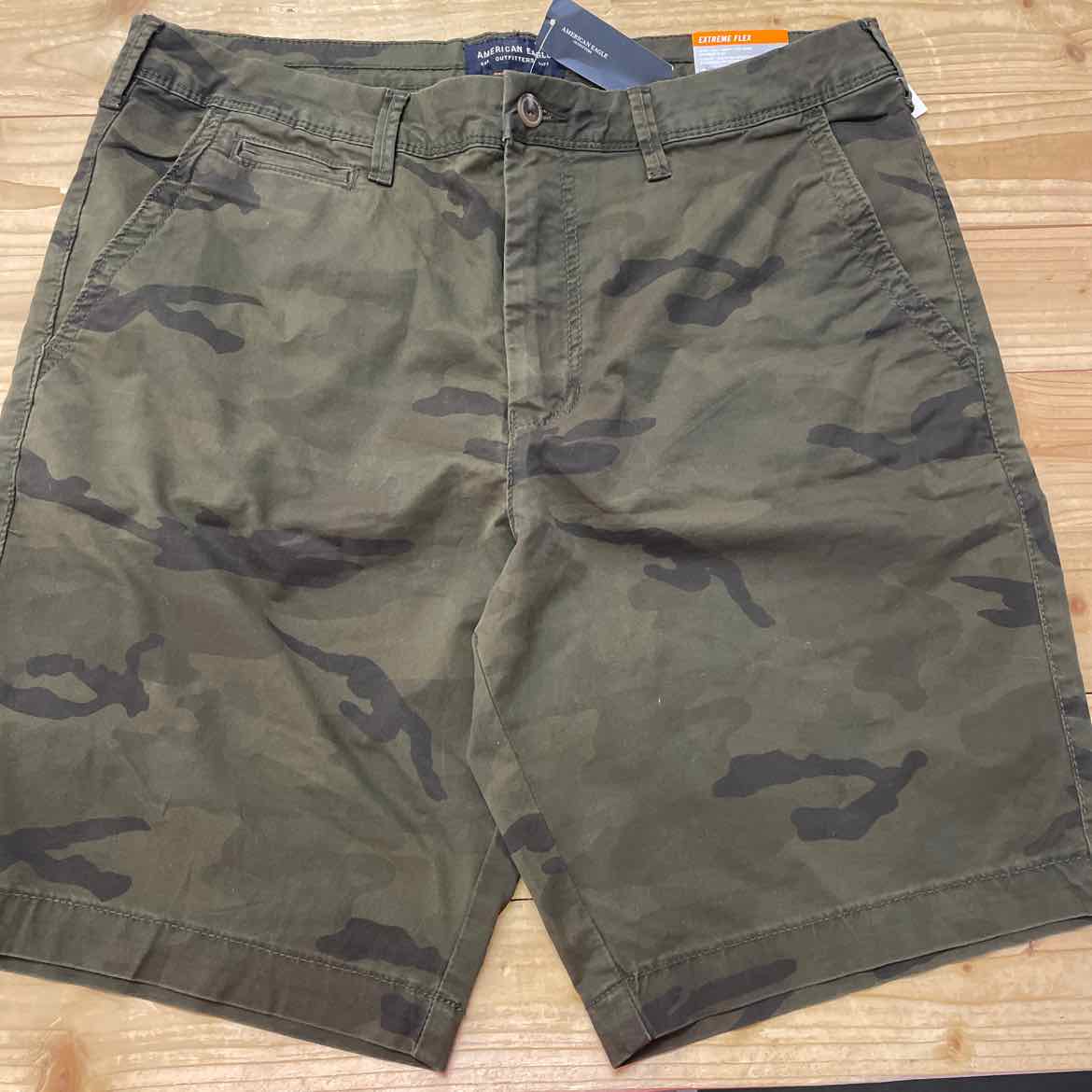 NEW! AMERICAN EAGLE SHORTS 34