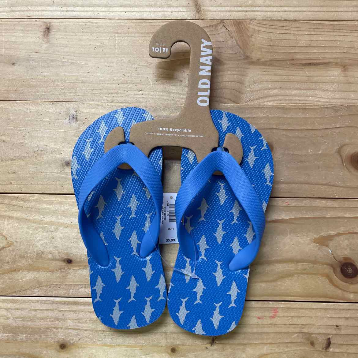 NEW! OLD NAVY FLIP FLOPS 10/11